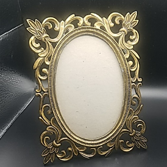 Other - Vintage Ornate Heavy Brass Oval Picture Photo Frame